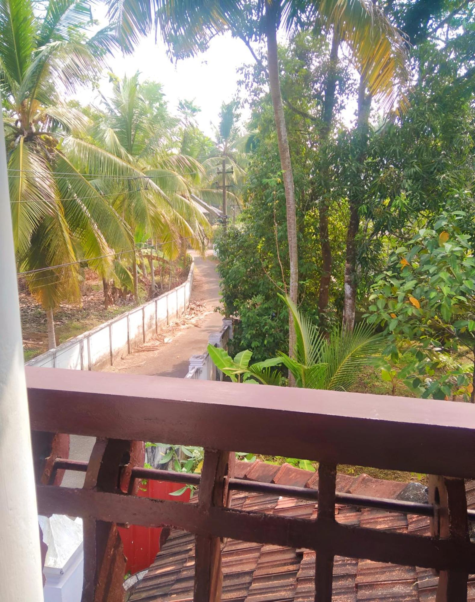 Thachattu Homestay Vaikom Extérieur photo
