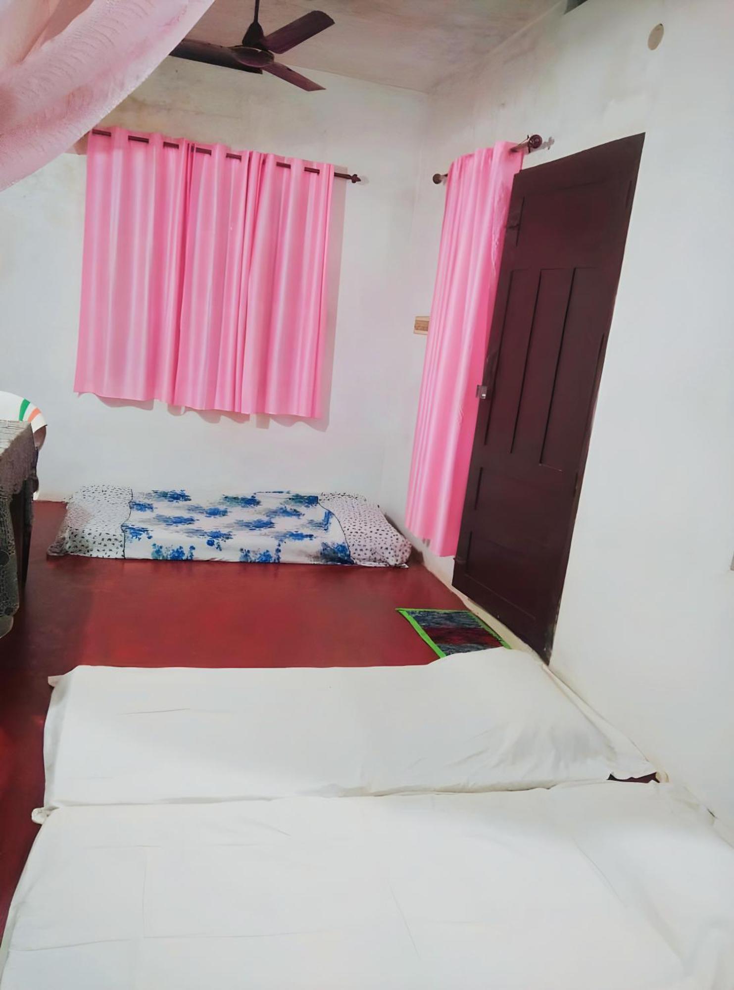 Thachattu Homestay Vaikom Extérieur photo